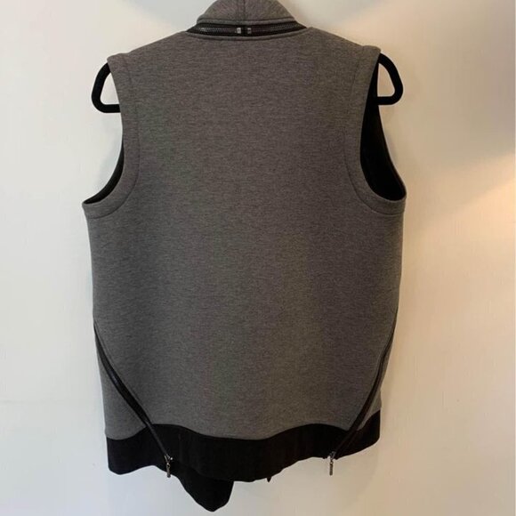Bianca NYGARD vest. Size medium. Removable panels with zippers. Stunning! - Picture 6 of 8